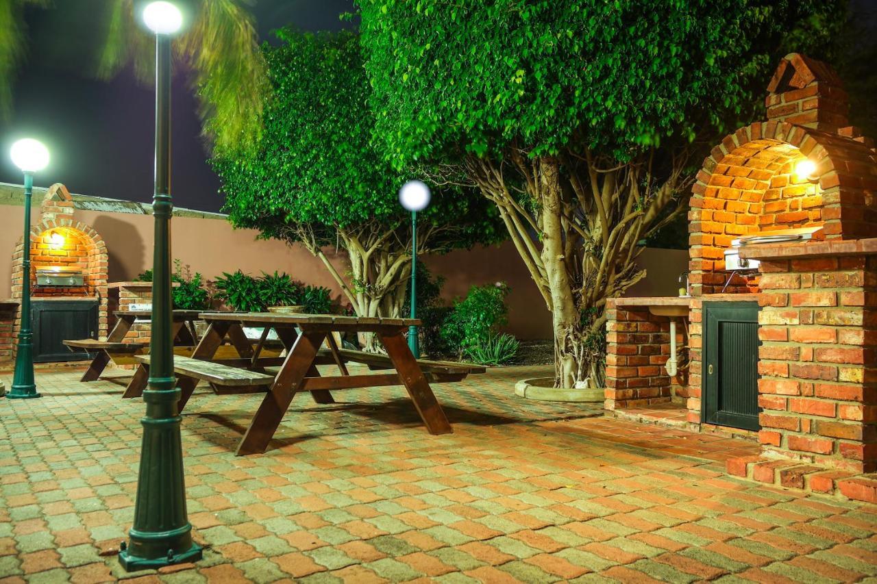 Sasaki Apartments Палм Бич Экстерьер фото