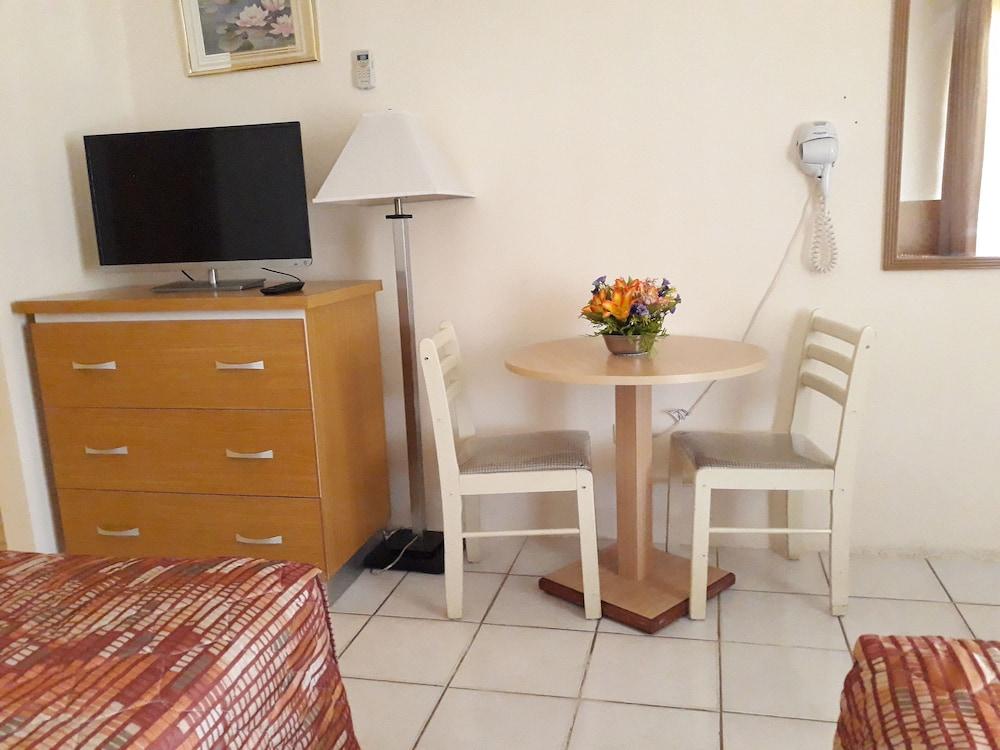 Sasaki Apartments Палм Бич Экстерьер фото