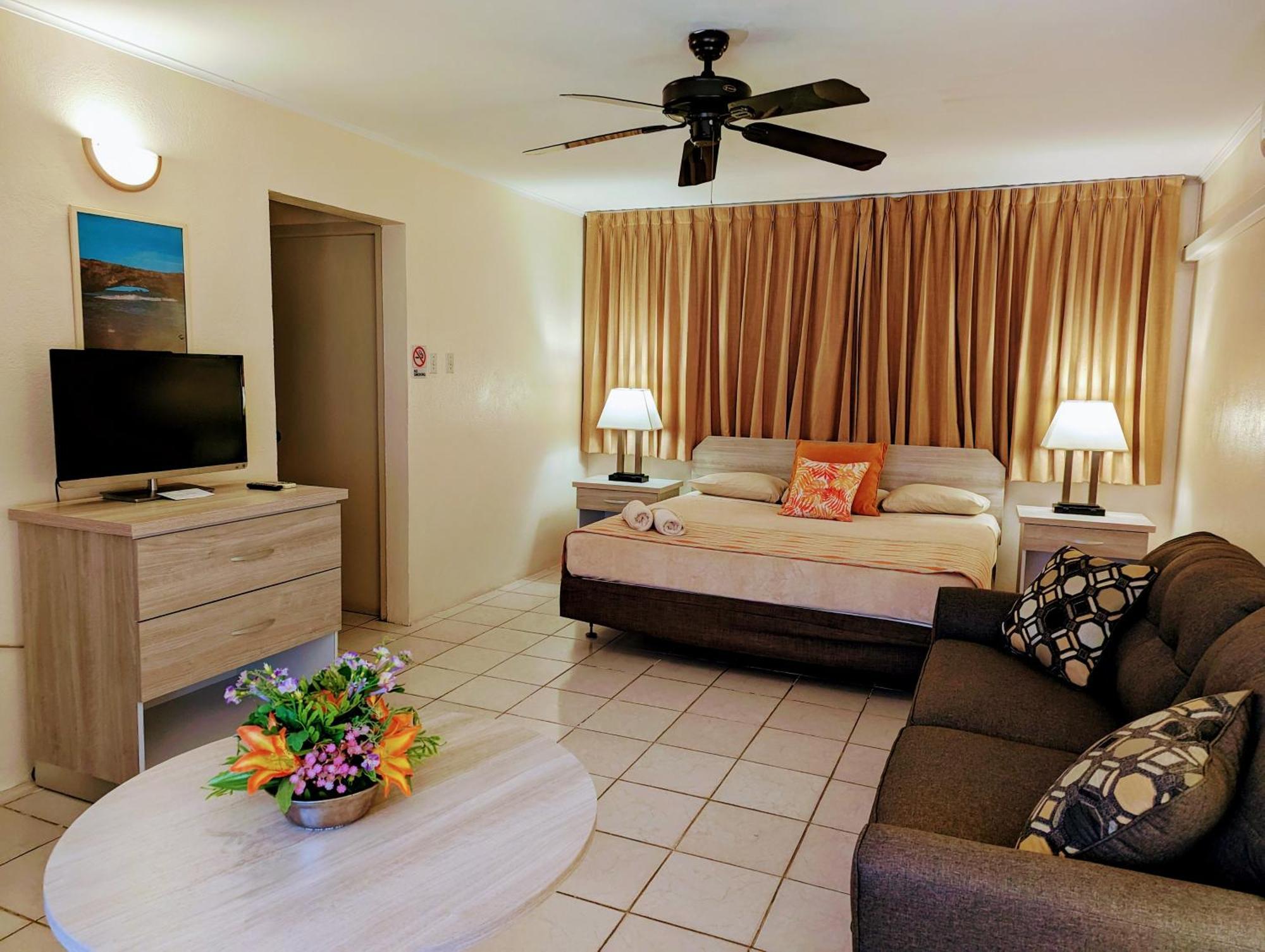 Sasaki Apartments Палм Бич Экстерьер фото