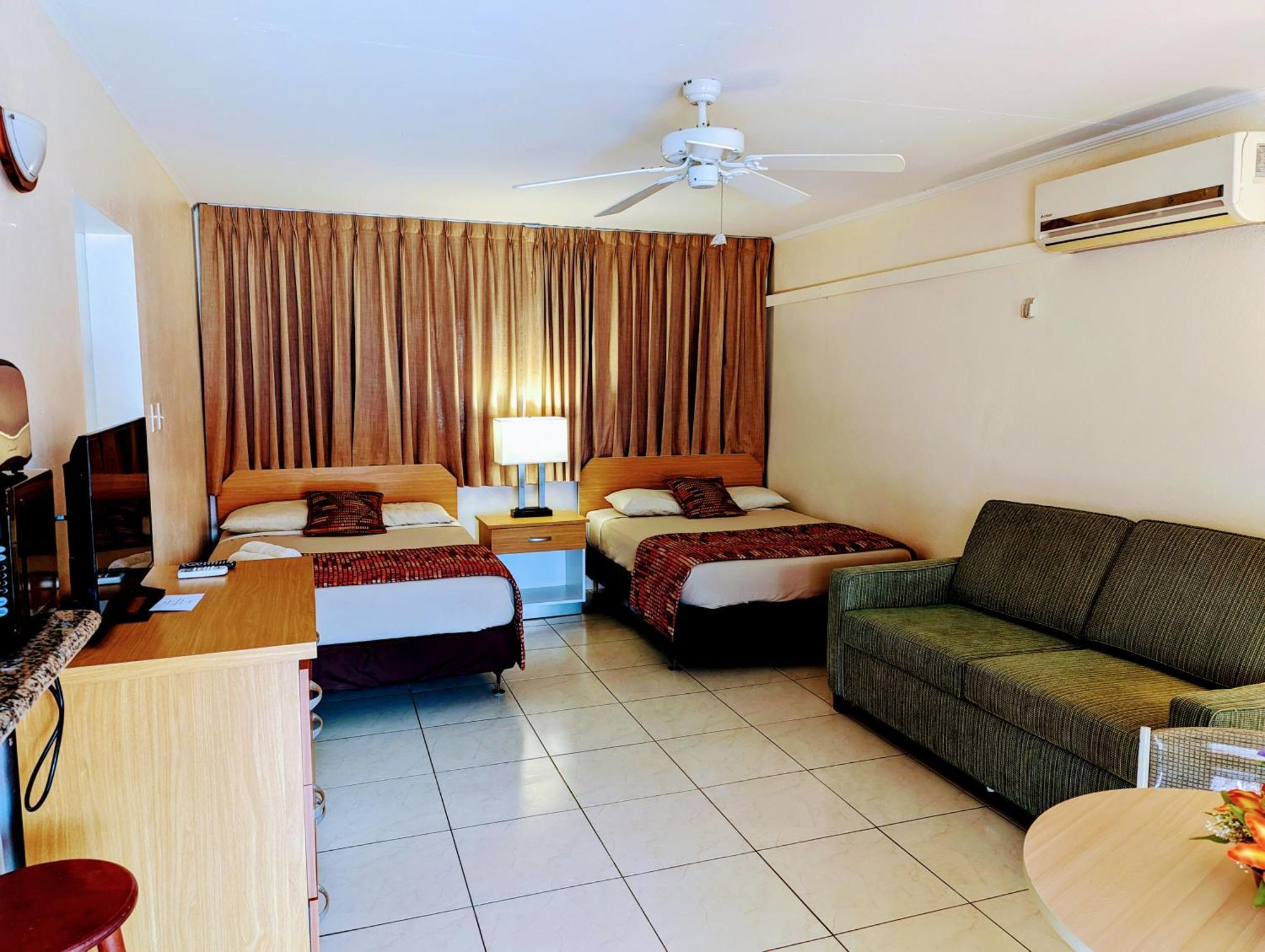 Sasaki Apartments Палм Бич Экстерьер фото